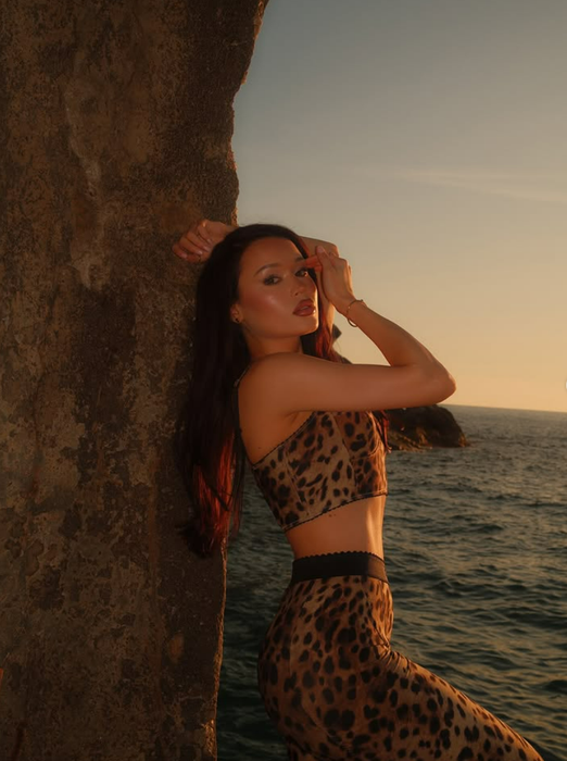 Influencerița care a izbucnit în lacrimi după interviul de viză pentru SUA. Ce s-a întâmplat cu Ștefania Olariu: „Sunt șocată”