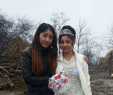 Scandalos! Povestea din spatele acestei fotografii realizată la o nuntă de romi din România!