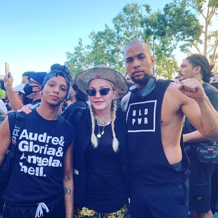 Madonna, în mijlocul unui scandal după ce a a publicat o înregistrare cu teorii ale conspirației despre coronavirus! Susține că a fost găsit deja vaccinul împotriva bolii mortale