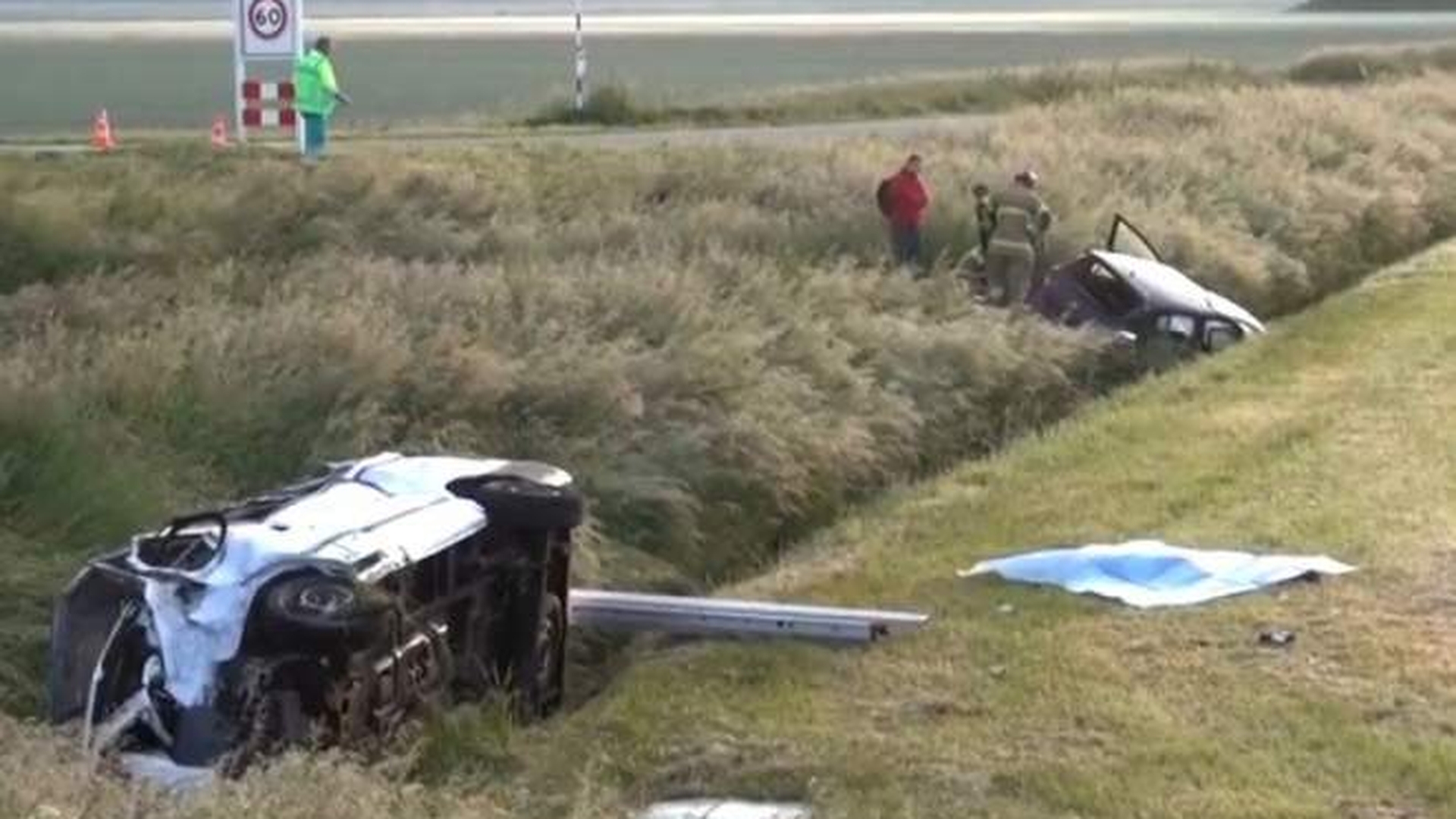 Tragedie în Olanda! Mai mulți muncitori români și-au pierdut viața. Microbuzul în care se aflau a fost implicat într-un accident rutier