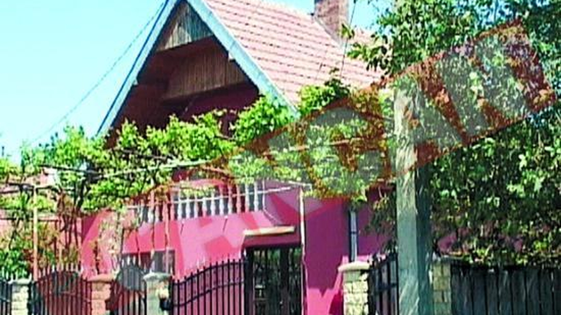 S-a spanzurat pentru ca n-au lasat-o la discoteca