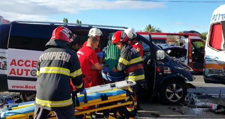 Accident la Arad. Foto: ISU Arad