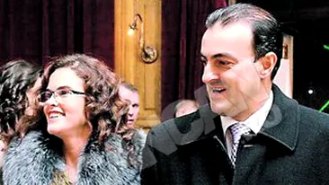 Sorin Apostu a primit drept mita vacante in strainatate si haine din mall!