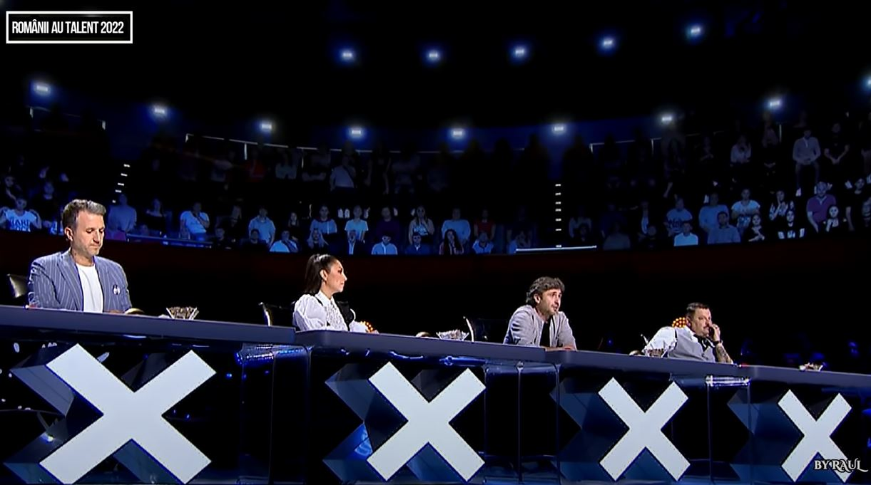 Cel mai aplaudat Golden Buzz de la Românii au talent! Cine este Alexandra Croitoru, tânăra de 15 ani, care a făcut publicul să plângă