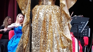 Soprana Arlinda Morava, colecţie impresionantă de genți scumpe!