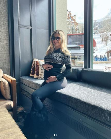 Iasmina va deveni din nou mamă