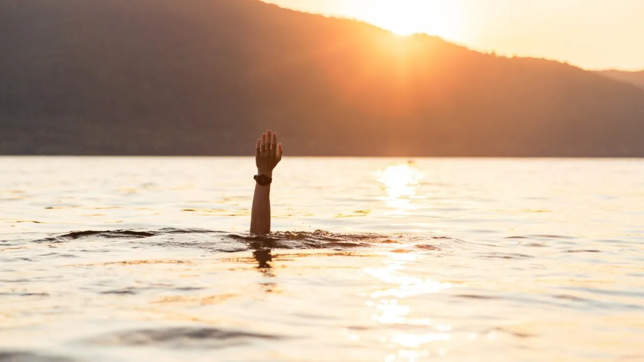 Tragedie fără margini în Dâmbovița. Un minor și-a găsit sfârșitul într-o piscină