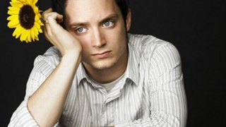 Elijah Wood, actorul din "Stapanul Inelelor", este pentru legalizarea marijuanei!