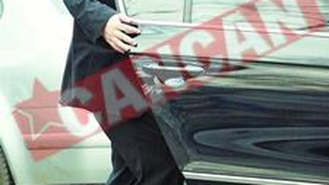 Boc, la un pas de a-si calca contracandidatul cu masina