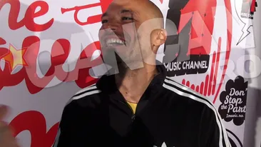 Reactie violenta a lui Puya! A raspuns cu zambetul pe buze la toate intrebarile reporterilor, dar cand a auzit de maidanezi…