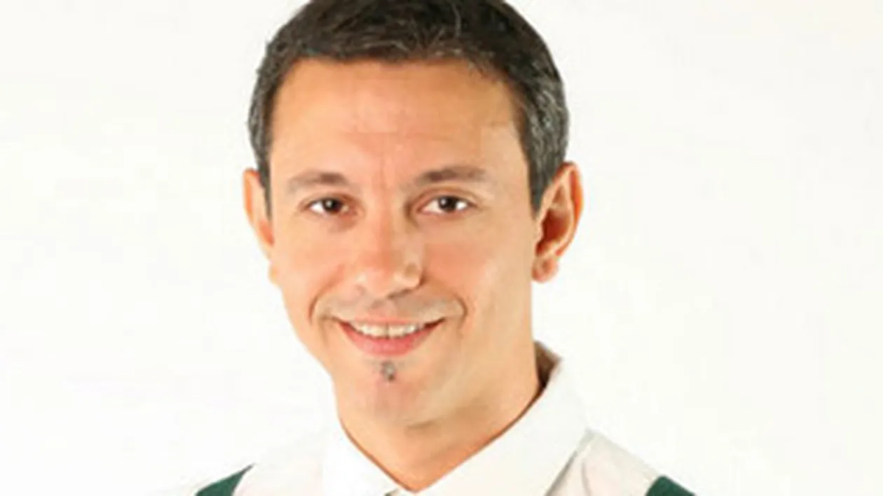 Gateste si tu ca un Chef! Vezi aici reteta de placinta cu cirese si inghetata a lui Sorin Bontea!