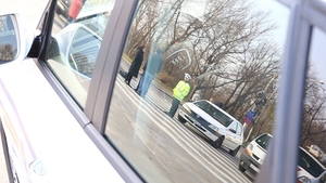 A gonit pe DN2! Viteza cu care conducea când l-a oprit Politia