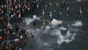 Mitingul diasporei! Cei doi protestatari acuzați de ultraj și tulburarea ordinii, arestați pentru 30 de zile