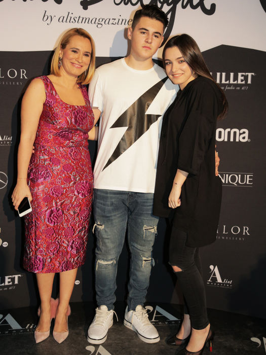 Andreea Esca, Alexia şi Mario au format un foarte frumos tablou de familie