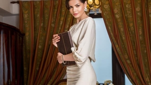 Monica Gabor are grijă de fetiţa "surorii" ei. "Îi cumpără rochiţe şi îmbrăcăminte din America!"
