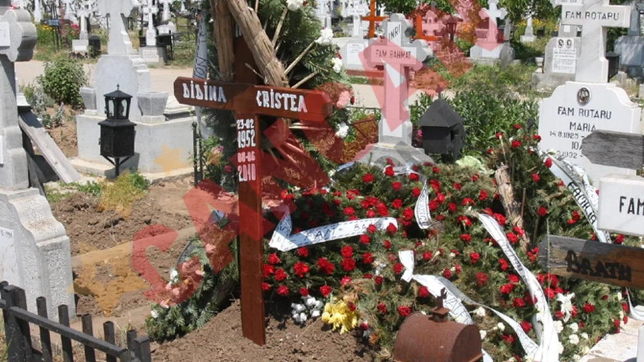 Gabriela Cristea nu i-a dus flori mamei la mormant