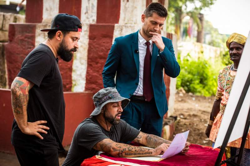 Surpriză pe platourile de filmare de la “Asia Express”! În competiție a venit un prezentator sexy de la Antena 1