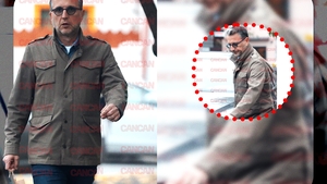 Libertate cu gust amar pentru Andi Moisescu?! Un covor de frunze ruginii și juratul de la Românii au talent într-o jachetă kaki