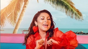 Andra a renunțat la rușine! Artista s-a fotografiat în costum de baie cu Cătălin Măruță și copiii