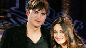 ULTIMA ORA! Mila Kunis si Ashton Kutcher au devenit parinti!