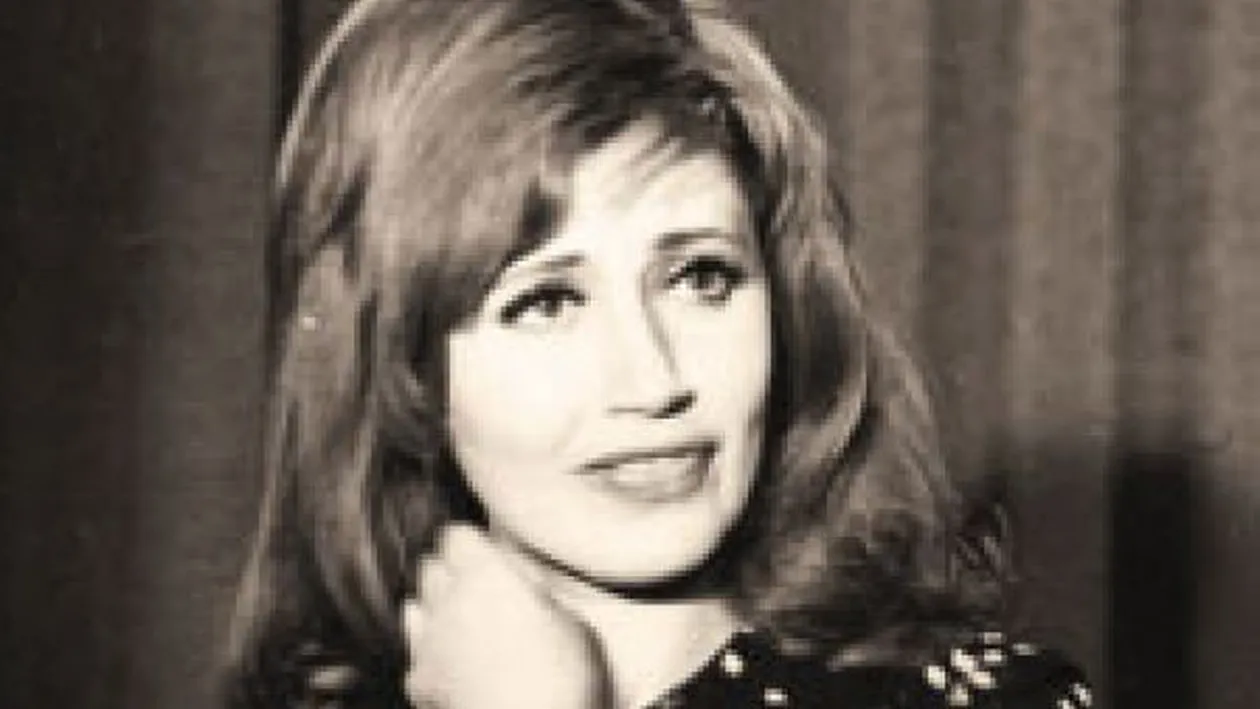 A fost celebra in anii dinainte de 1989. Acum o recunosti cu greu pe Cristiana Bota, crainica TV pe vremea lui Ceausescu