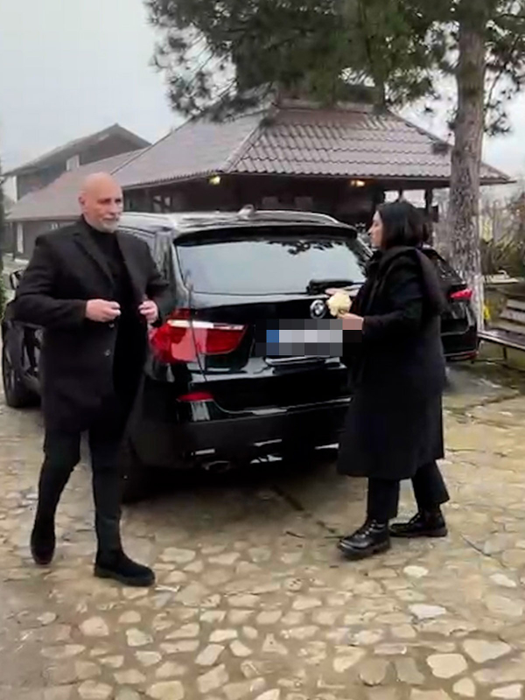 Cine e bărbatul care o susține pe Mihaela Rădulescu, după moartea mamei? Apropiatul i-a fost alături și la Pro TV