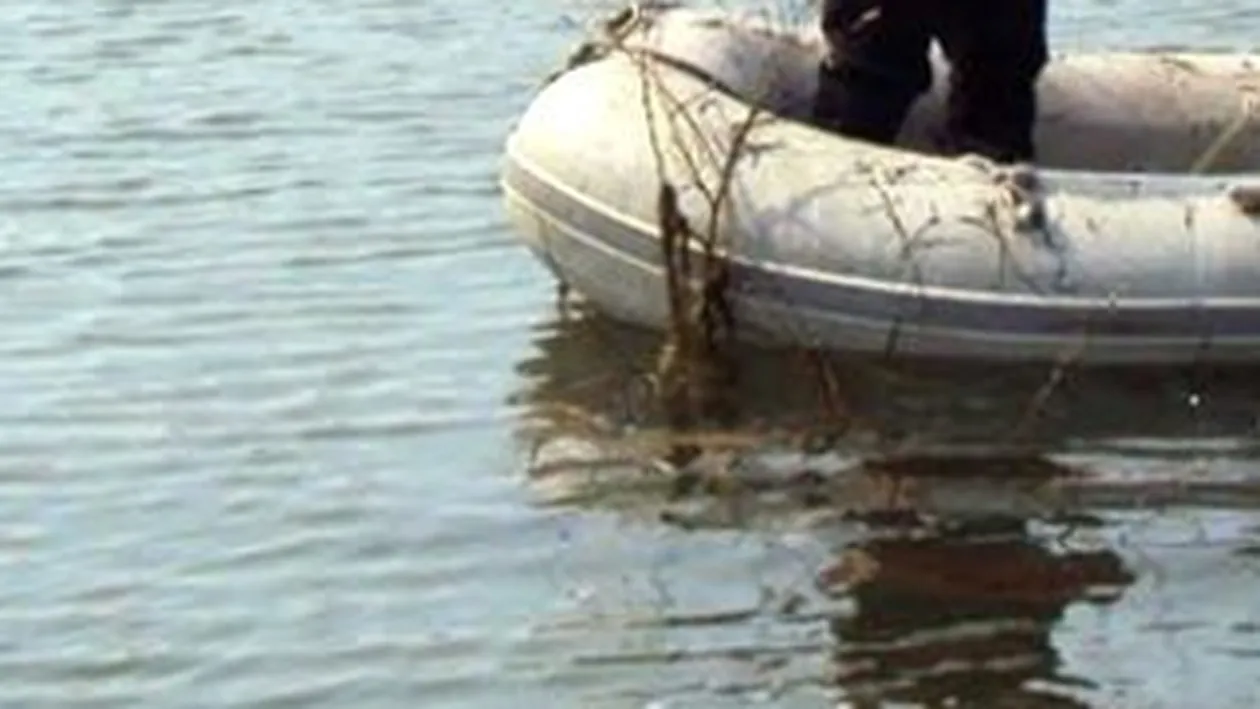 Sfarsit tragic! Un tanar din Capitala s-a inecat in Lacul Morii