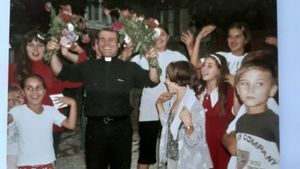 Premieră pentru România! Un preot român va fi unul dintre oamenii de încredere ai Papei
