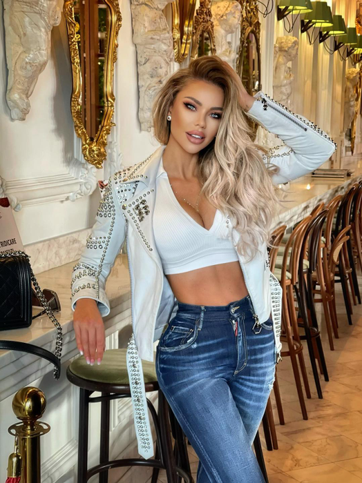 Bianca Drăgușanu, fostă prezentatoare TV