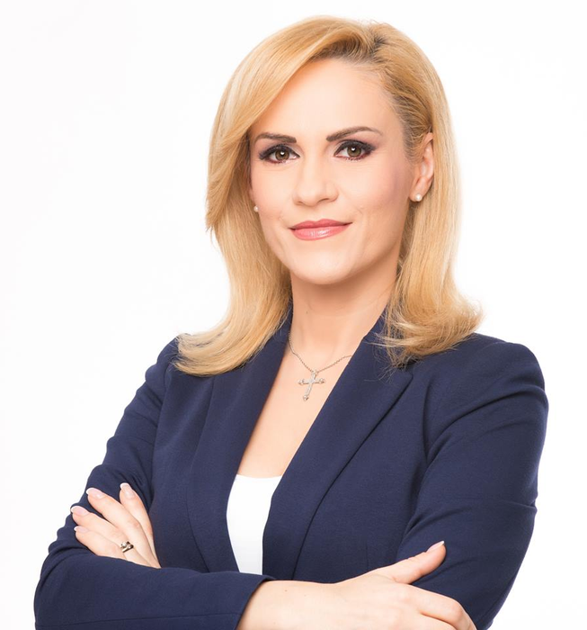 Gabriela Firea și-a redeschis pagina de Facebook!