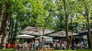 Distracția continuă la LAZOO Restaurant & Lounge! Show de excepție de joi până duminică