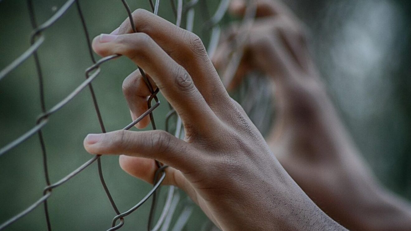 Femicidul ar putea fi considerat omor calificat, potrivit unei propuneri a Ministerul Justiției. Ce pedeapsă se va acorda