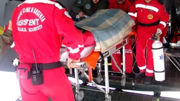 Adusa cu elicopterul de la Barlad la Bucuresti! O fata de 13 ani a nascut prin cezariana! Tatal se pare ca e un barbat de 60 de ani