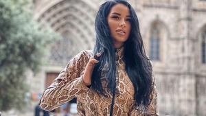 Daniela Crudu, în ipostaze provocatoare pe Internet. Din ce face bani acum, după ce s-a retras din televiziune
