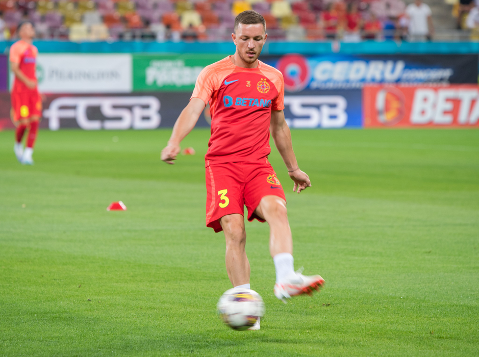 Ionuț Panțîru, dialog obscen în direct, chiar înainte de partida Farul – FCSB. „Ești dereglat. Nu o mai suna pe nevastă-mea”