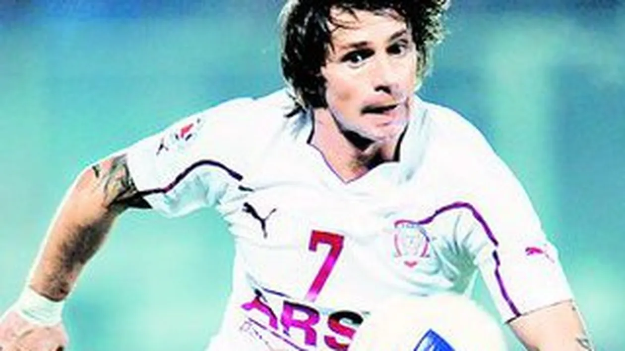 Mijlocasul este dorit de Boloni in Grecia. PAOK liciteaza cu Rapid pentru Deac