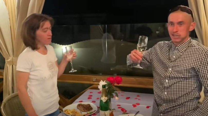 Cum arată tânăra cu care s-a iubit Ion Șmecherul, înainte să fie găsit fără suflare. Motivul pentru care protejatul familiei Sterp a părăsit-o pe fată