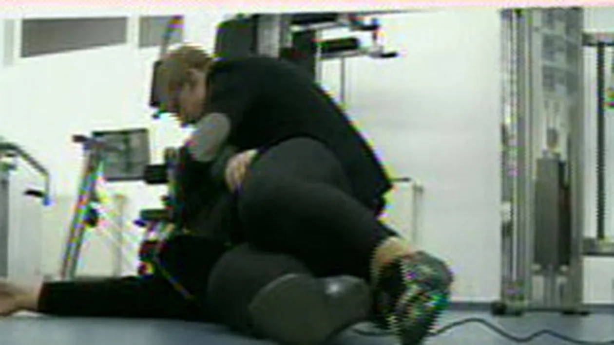 VIDEO MOMENTE DE GROAZA! Bianca Rus a lesinat in direct la CANCAN TV! Vezi ce i-a pus capac brunetei!