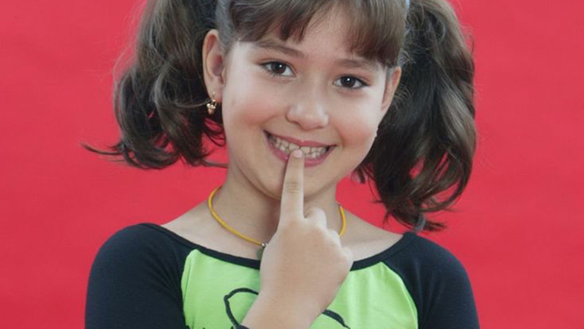O mai ştiţi pe BIANCA NEAGU, micuţa din telenovela "NUMAI IUBIREA"? Anunţul pe care l-a făcut astăzi