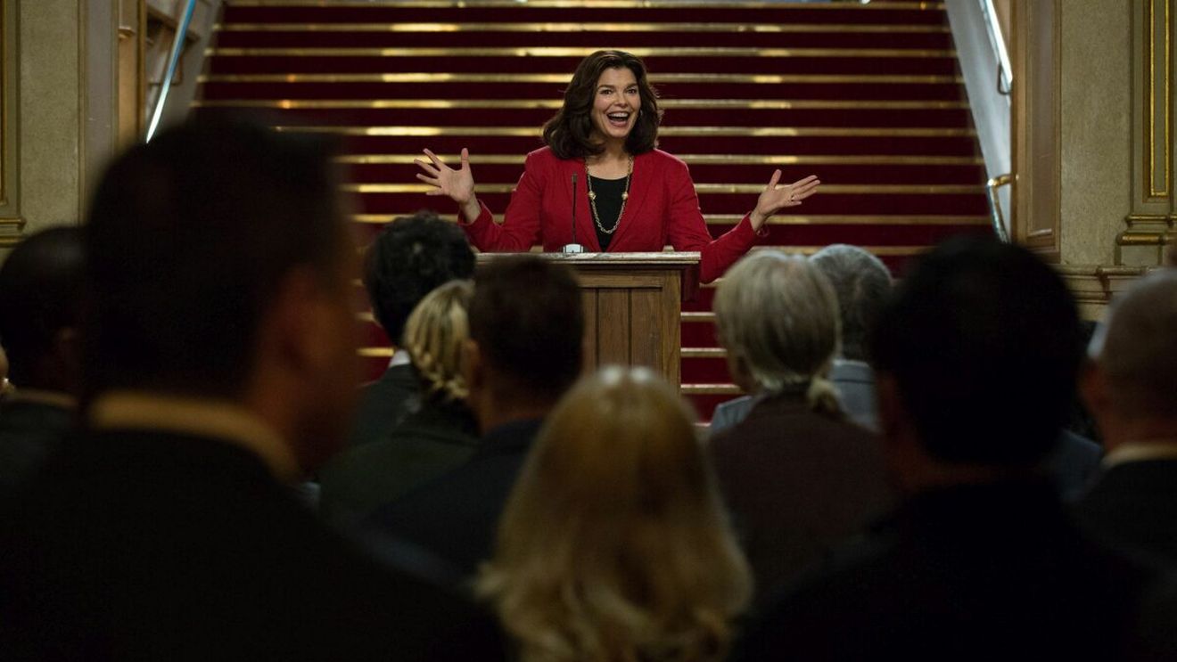 Actrița din Basic Instinct, de nerecunoscut la 61 de ani! Cum arată acum Jeanne Tripplehorn