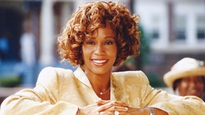 Dezvăluiri cutremurătoare: Whitney Houston și „sarcina” care n-a existat niciodată! Ce încercări disperate a făcut pentru a-și salva căsnicia