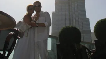 Raluca Tanase si iubitul ei, Razvan Ispas, au cinat la Burj Al Arab