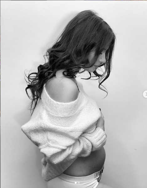 Laura Micovschi, de la Antena Stars, va deveni mămică: ”Mă sperie gândul că o să nasc în pandemie!”