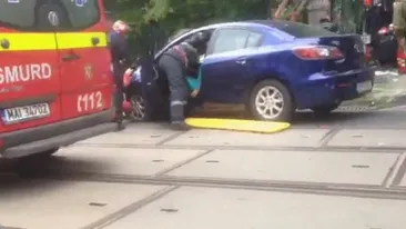 Scene de COSMAR pe o strada din Bucuresti! Doi oameni si-au pierdut viata, iar alti doi sunt la spital! VIDEO