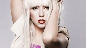 ASTA e prea de tot! Cum a aparut Lady Gaga la o intalnire cu fanii! Toti au ramas cu gura cascata cand au vazut-o!