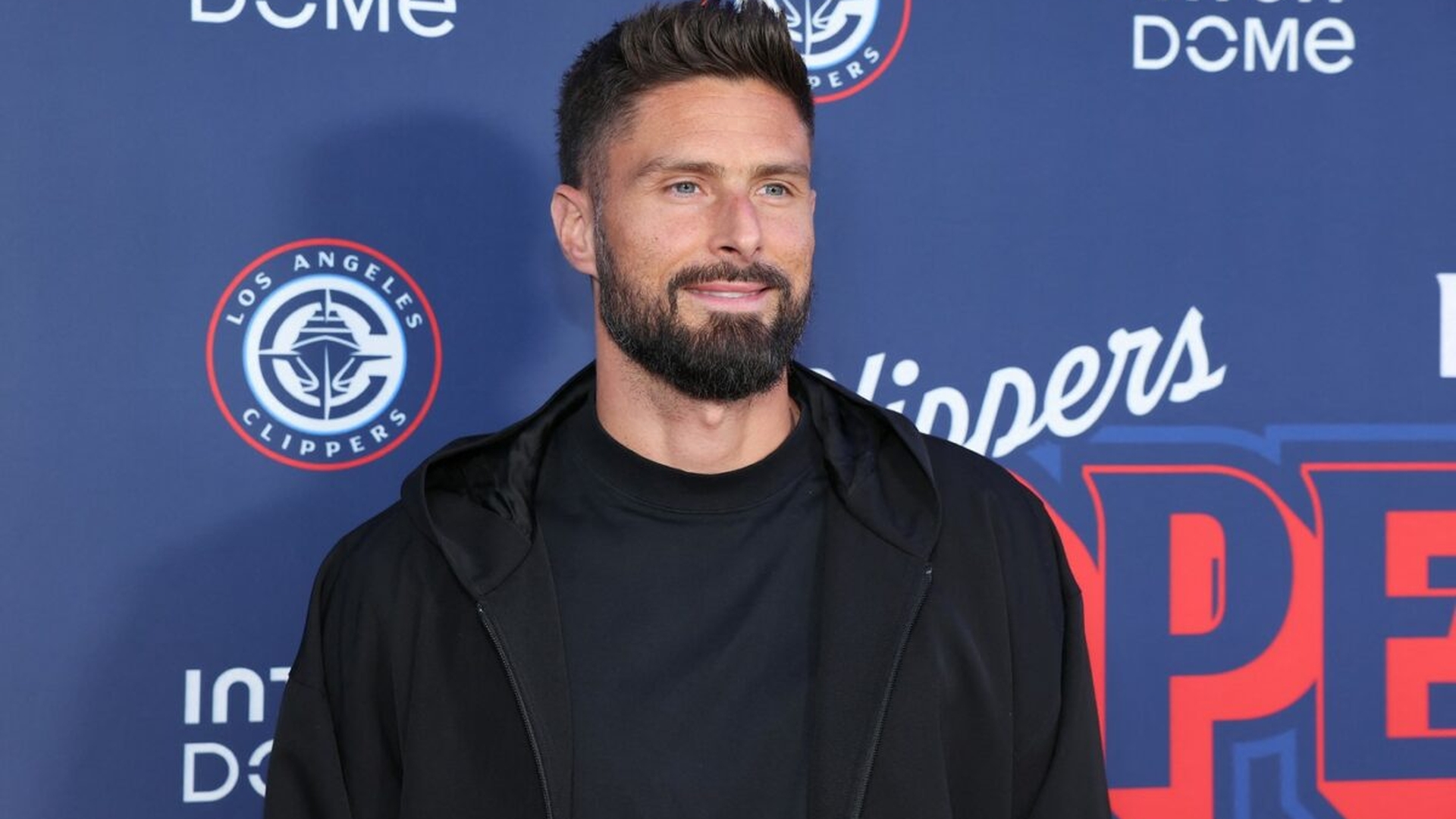 Casa din Los Angeles a fotbalistului Olivier Giroud a fost spartă. Hoții au furat bijuterii de jumătate de milion de dolari