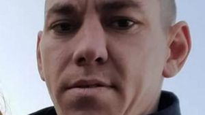 L-ai văzut? Apelul disperat al unei mame, după ce fiul ei a dispărut în timp ce se întorcea acasă din Franţa