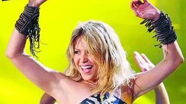 Shakira i-a batut pe Eminem si pe Justin Bieber