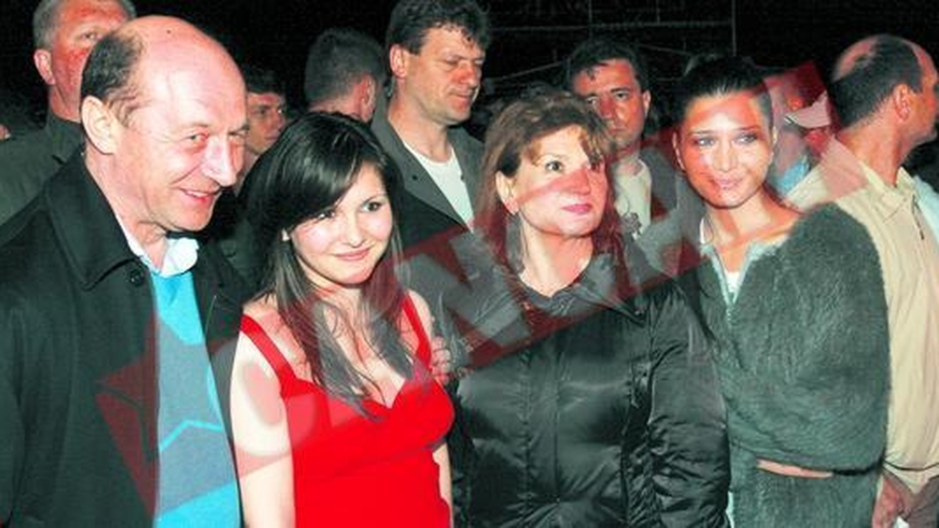 Lui Basescu ii place mai mult Gheorghe Zamfir decat Goran Bregovic