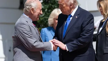 Gestul neașteptat făcut de Donald Trump la finalul vizitei Regelui Charles. „Regele și regina m-au convins să fac asta fără să mi-o ceară”